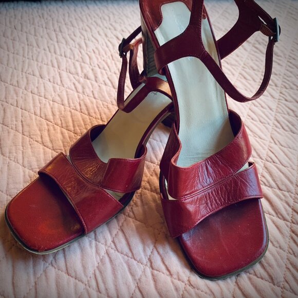 FEETFIRST - Dark red leather heeled sandals Straps over the foot  Size: 39 - Picture 2 of 8